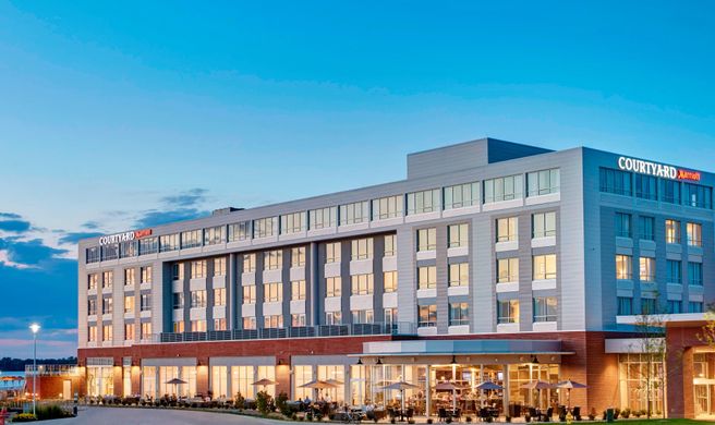Courtyard by Marriott Erie Bayfront Exterior
