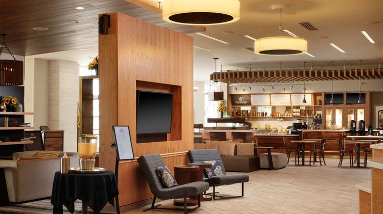 Courtyard by Marriott Erie Bayfront Lobby