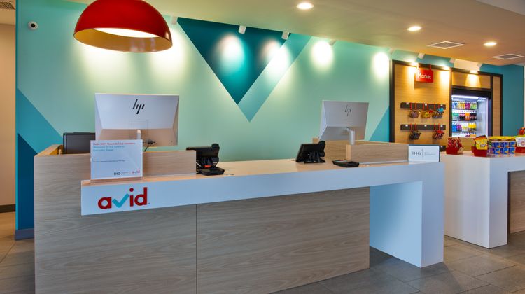 avid hotel Warren Lobby