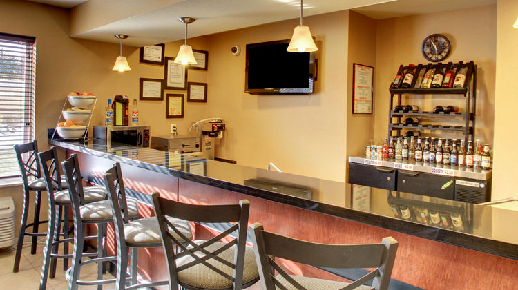 Cobblestone Inn & Suites Restaurant
