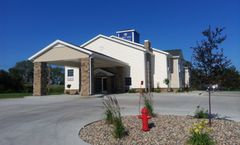 Cobblestone Inn & Suites