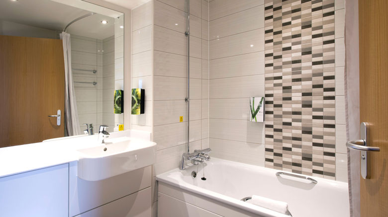 <b>Premier Inn London Edgware Room</b>. Images powered by <a href="https://www.leonardoworldwide.com/" title="Leonardo Worldwide" target="_blank">Leonardo</a>.
