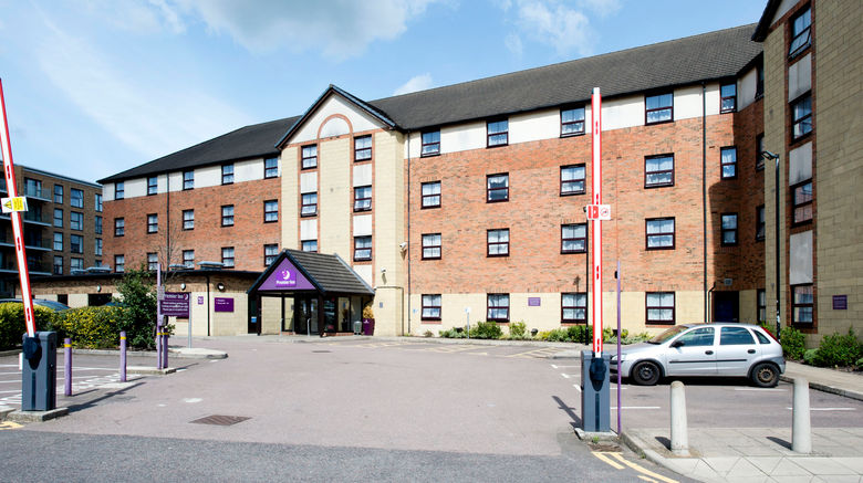 <b>Premier Inn London Edgware Exterior</b>. Images powered by <a href="https://www.leonardoworldwide.com/" title="Leonardo Worldwide" target="_blank">Leonardo</a>.