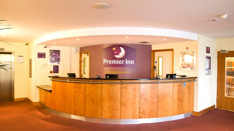 Premier Inn London Elstree/ Borehamwood Lobby