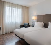 AC Hotel Coslada Aeropuerto Room