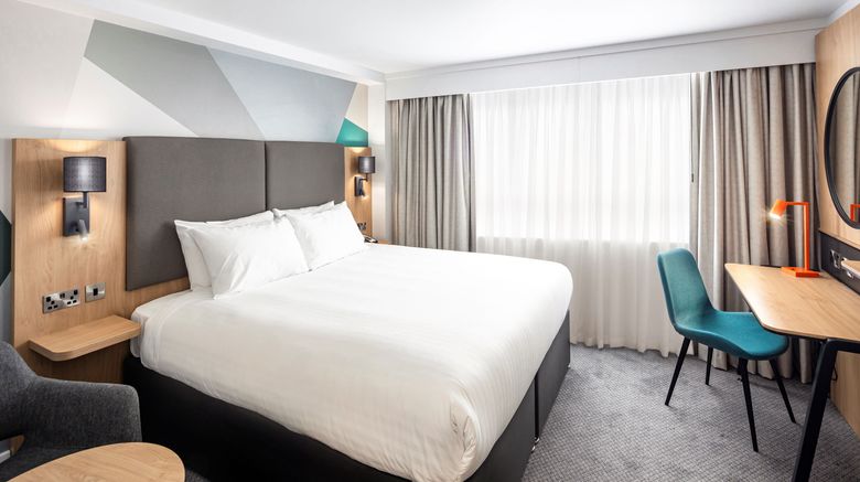 <b>Holiday Inn Aylesbury Room</b>. Images powered by <a href="https://www.leonardoworldwide.com/" title="Leonardo Worldwide" target="_blank">Leonardo</a>.