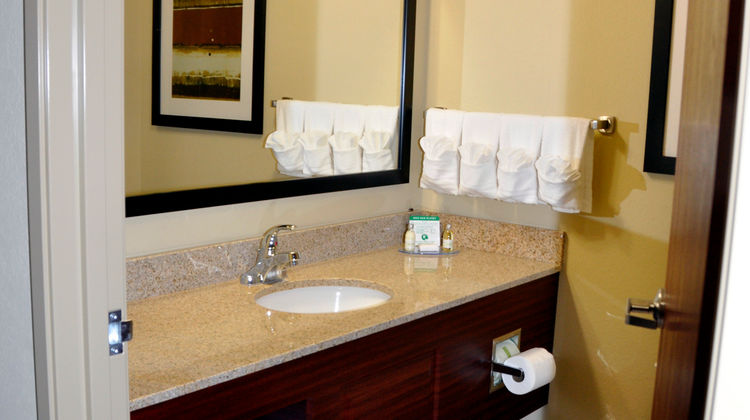 Cobblestone Inn & Suites Holyoke Room