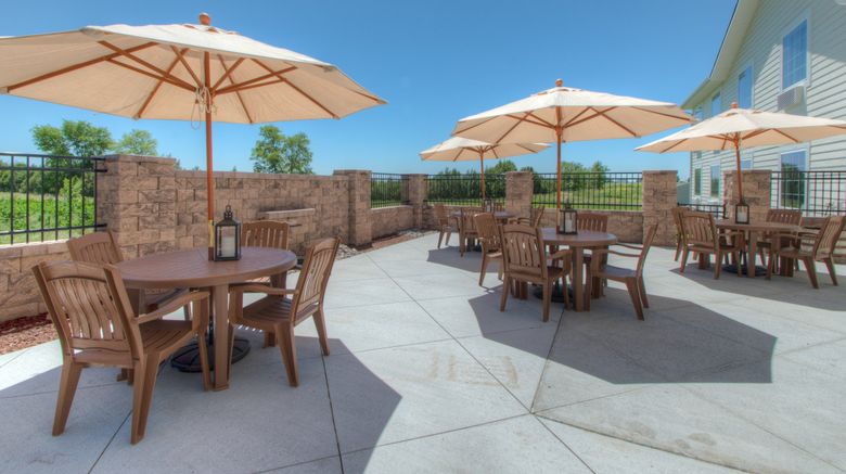 <b>Cobblestone Inn & Suites Holyoke Exterior</b>. Images powered by <a href="https://www.leonardoworldwide.com/" title="Leonardo Worldwide" target="_blank">Leonardo</a>.