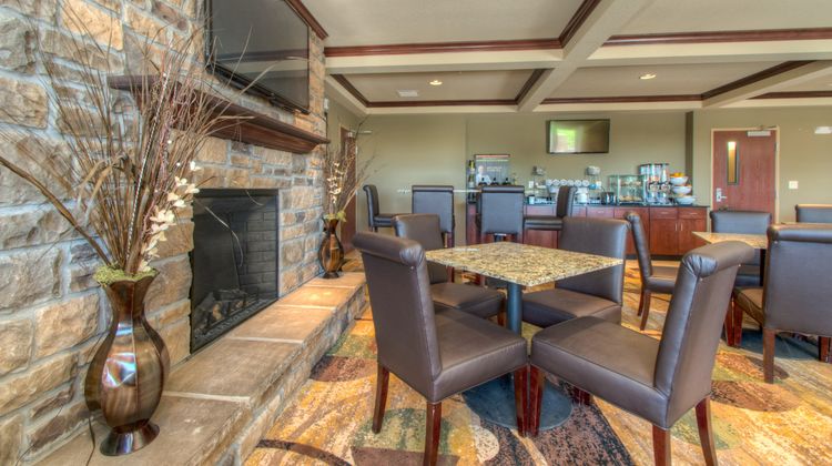 Cobblestone Inn & Suites Holyoke Restaurant