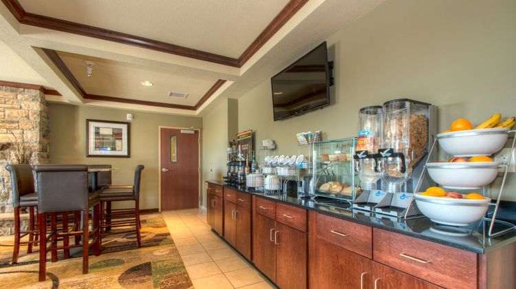 Cobblestone Inn & Suites Holyoke Restaurant