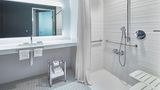 AC Hotel by Marriott Cleveland Beachwood Room