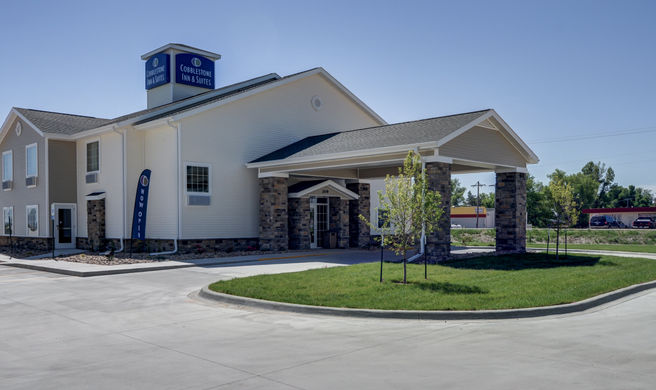 Cobblestone Inn & Suites Kersey Exterior