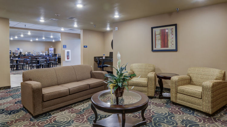 Cobblestone Inn & Suites Kersey Lobby