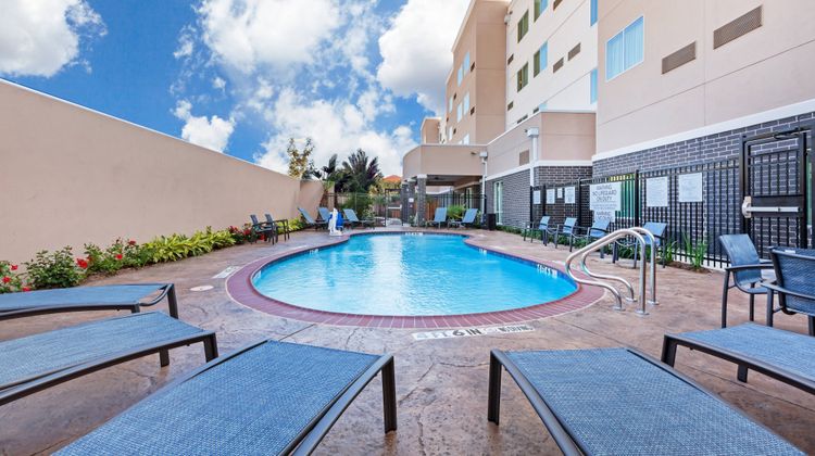 Courtyard Houston I-10 W/Barker Cypress Recreation