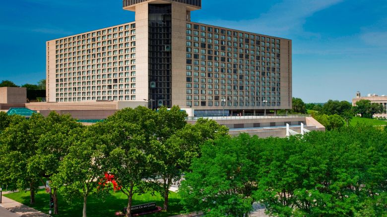The Westin Kansas City at Crown Center Exterior. Images powered by <a href="https://www.leonardoworldwide.com" target="_blank" rel="noopener">Leonardo</a>.