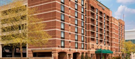 Courtyard by Marriott Downtown Exterior