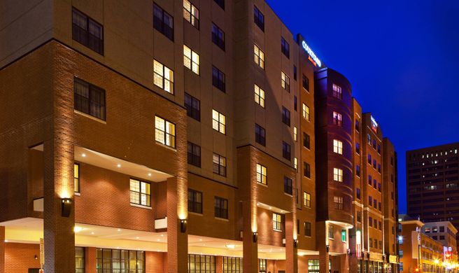 Courtyard Syracuse Downtown at Armory Sq Exterior