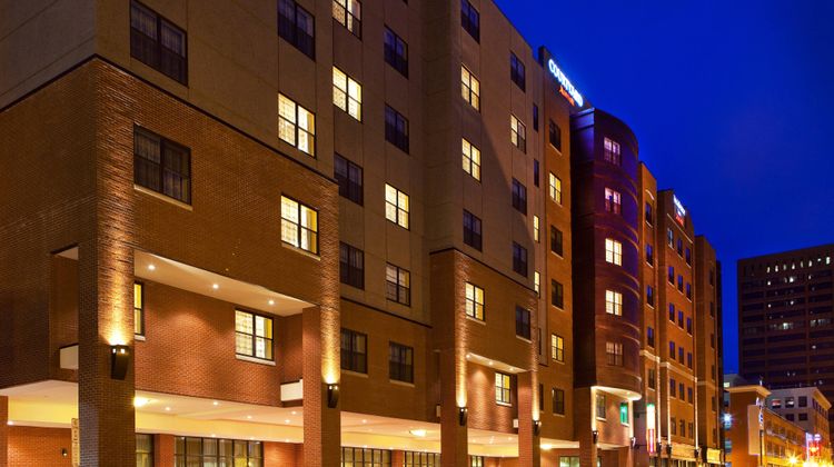 Courtyard Syracuse Downtown at Armory Sq Exterior