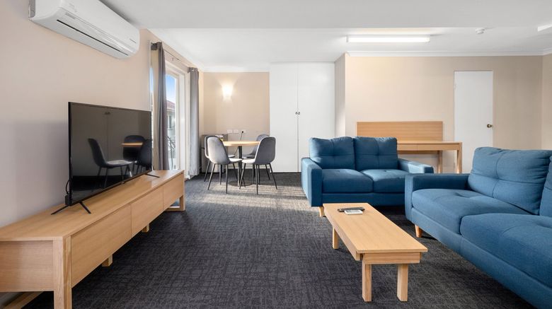 <b>Airport Hacienda Motel Room</b>. Images powered by <a href="https://www.leonardoworldwide.com/" title="Leonardo Worldwide" target="_blank">Leonardo</a>.