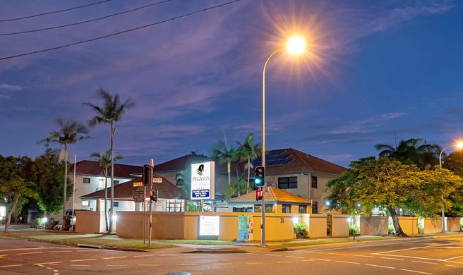 Pegasus Motor Inn and Serviced Apartment Exterior