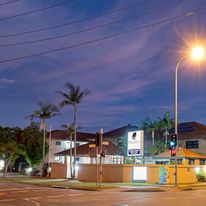Pegasus Motor Inn and Serviced Apartment