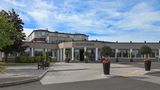 The Gleneagle Hotel & Apartments Exterior