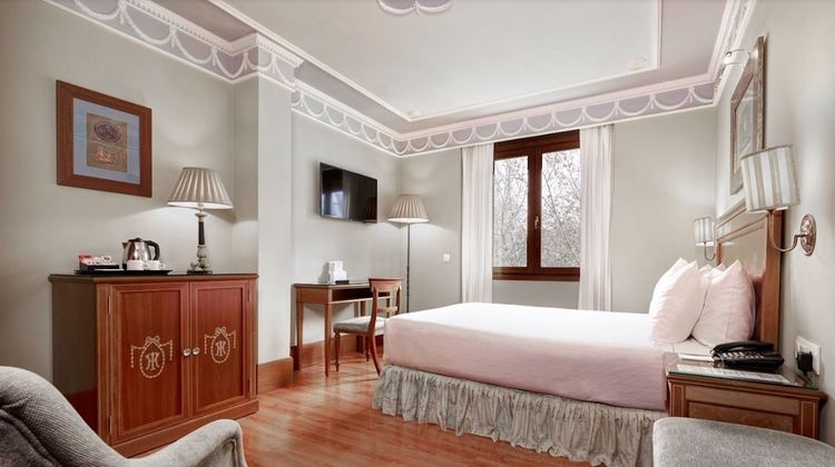 Hotel Inglaterra Room