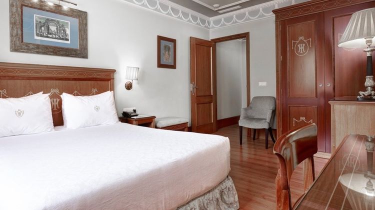 Hotel Inglaterra Room