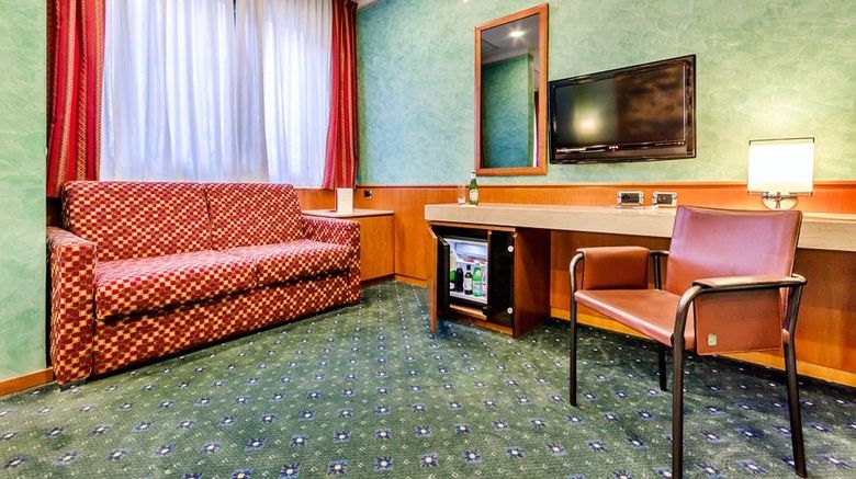 <b>Hotel Brunelleschi Milano Room</b>. Images powered by <a href="https://www.leonardoworldwide.com/" title="Leonardo Worldwide" target="_blank">Leonardo</a>.