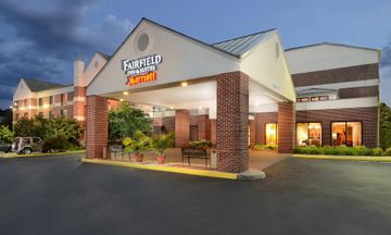 Fairfield Inn & Suites Charlottesville N