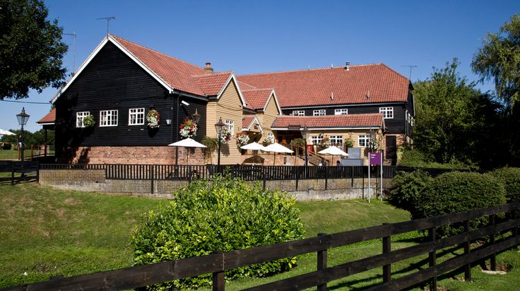 Premier Inn Basildon East Mayne Exterior