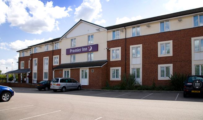 Premier Inn Basildon Festival Park Exterior