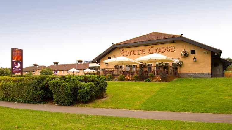 <b>Premier Inn Basingstoke West (Churchill) Exterior</b>. Images powered by <a href="https://www.leonardoworldwide.com/" title="Leonardo Worldwide" target="_blank">Leonardo</a>.