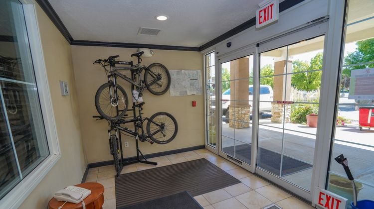 Candlewood Suites Lobby