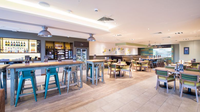 <b>Premier Inn Basingstoke Town Centre Restaurant</b>. Images powered by <a href="https://www.leonardoworldwide.com/" title="Leonardo Worldwide" target="_blank">Leonardo</a>.