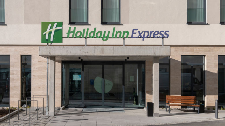 <b>Holiday Inn Express Munich North Exterior</b>. Images powered by <a href="https://www.leonardoworldwide.com/" title="Leonardo Worldwide" target="_blank">Leonardo</a>.