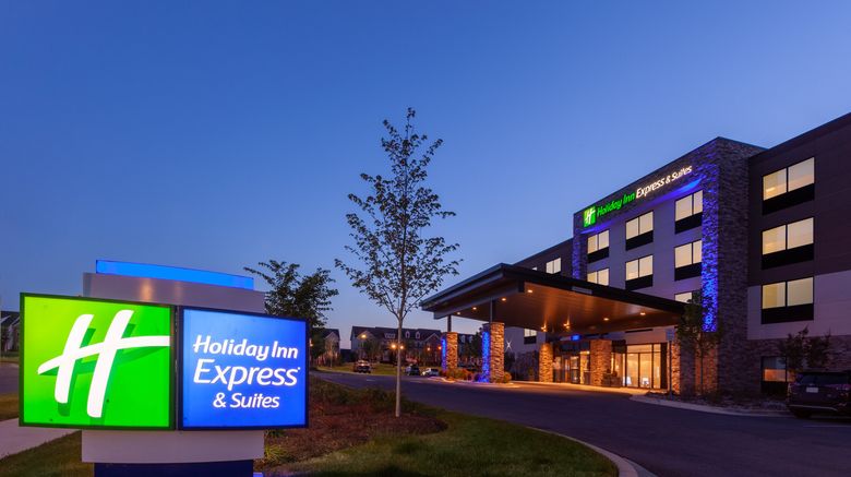 <b>Holiday Inn Express & Suites Brunswick Exterior</b>. Images powered by <a href="https://www.leonardoworldwide.com/" title="Leonardo Worldwide" target="_blank">Leonardo</a>.