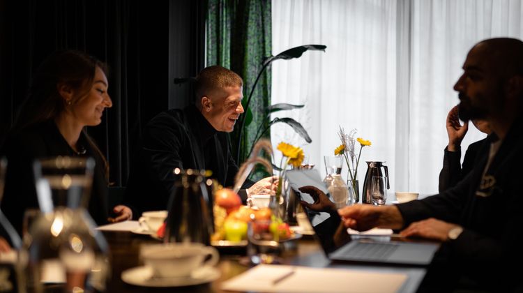 Bank Hotel Meeting