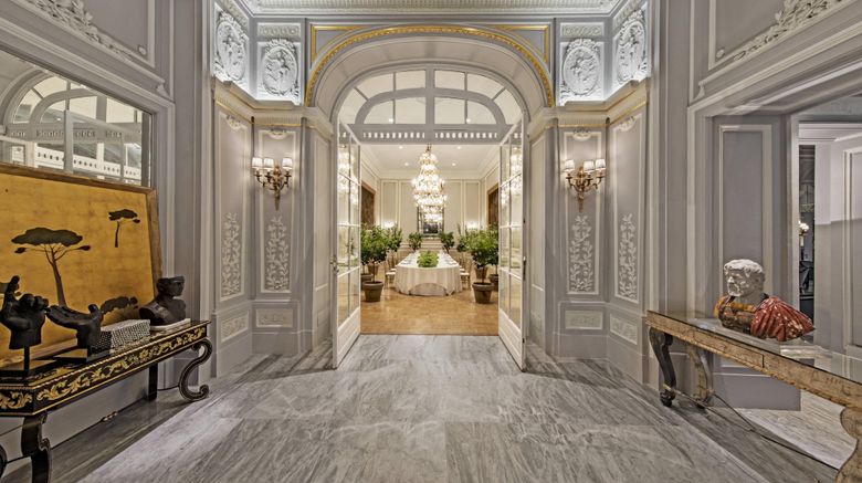 <b>The St Regis Rome Meeting</b>. Images powered by <a href="https://www.leonardoworldwide.com/" title="Leonardo Worldwide" target="_blank">Leonardo</a>.