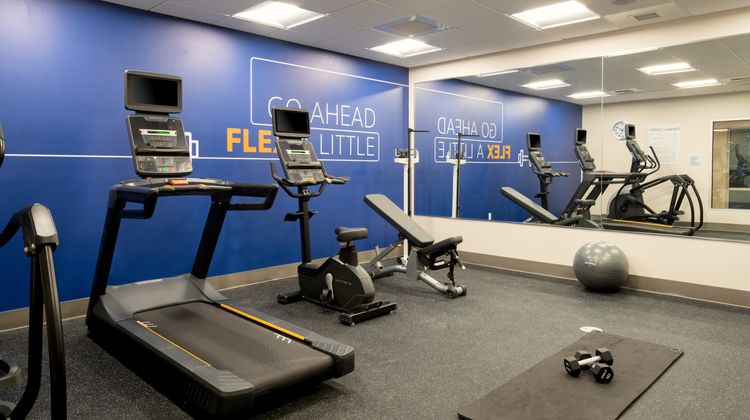 Holiday Inn Express & Suites Hollister Health Club