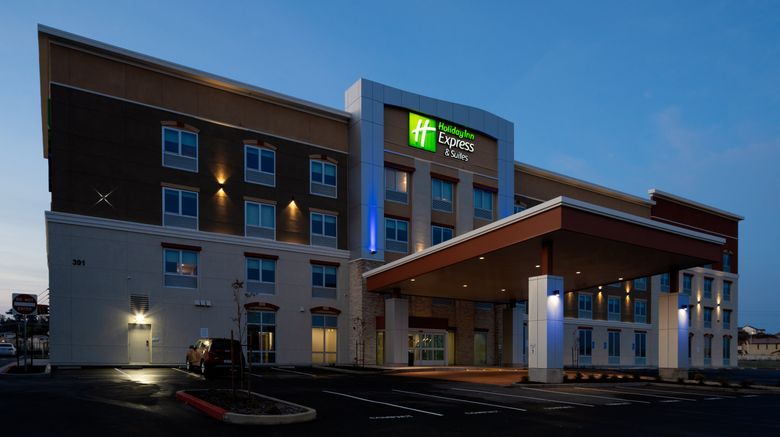 Holiday Inn Express  and  Suites Hollister Exterior. Images powered by <a href="https://www.leonardoworldwide.com" target="_blank" rel="noopener">Leonardo</a>.