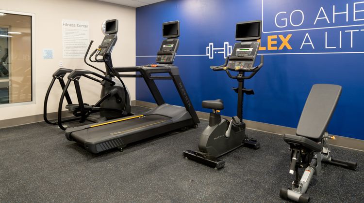 Holiday Inn Express & Suites Hollister Health Club