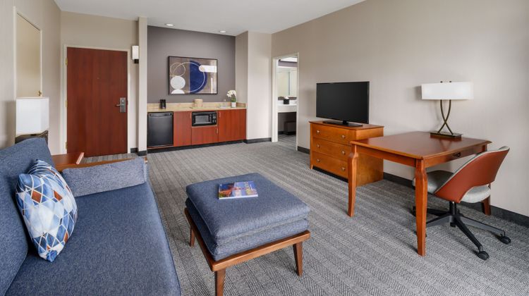 Courtyard Sacramento Folsom Suite