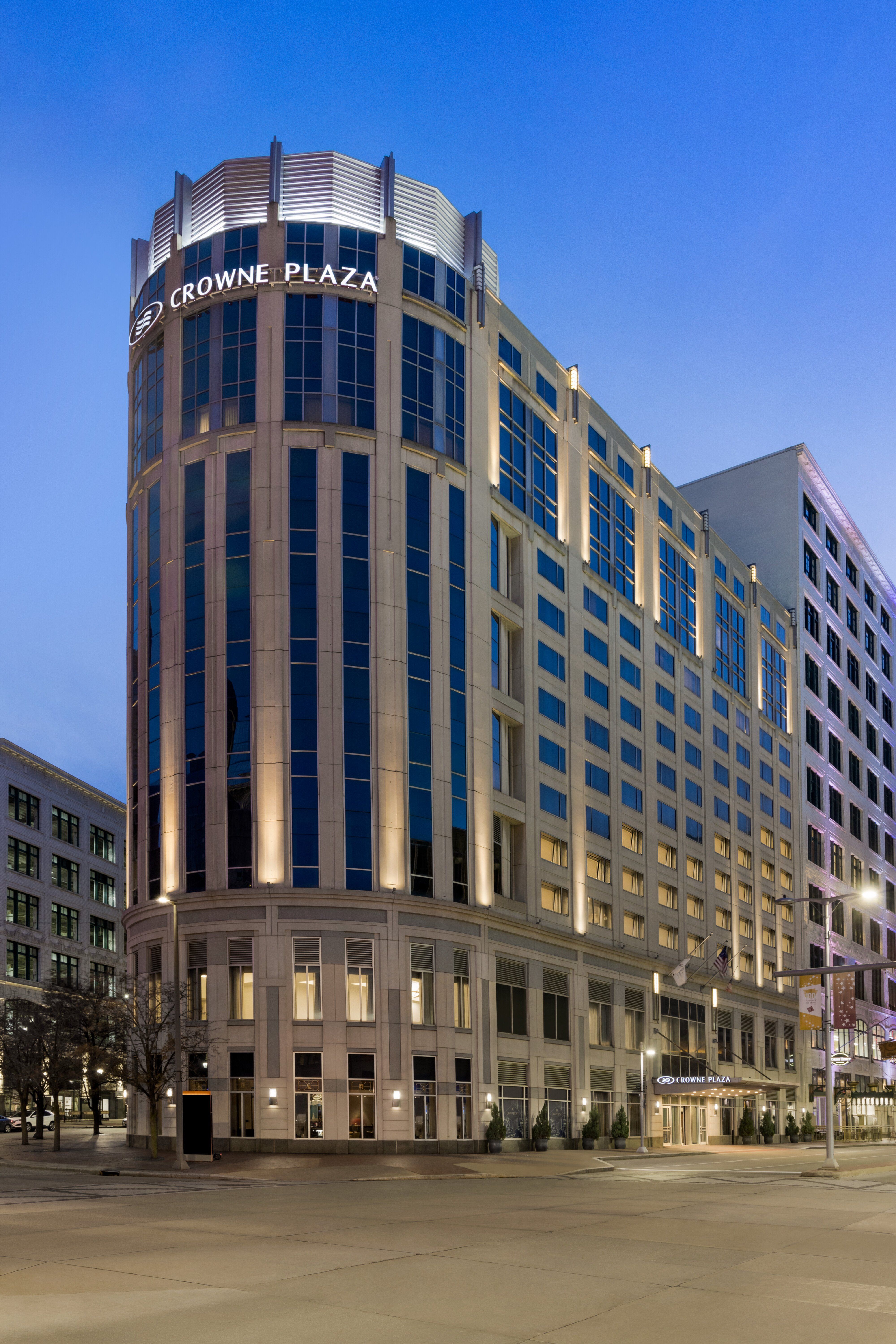 Crowne sale plaza cleveland