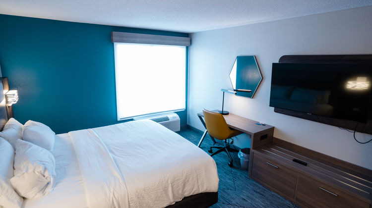 Holiday Inn Express Room