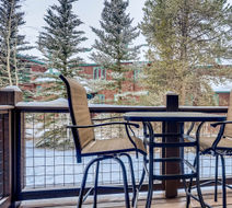 Forest Condominiums Exterior