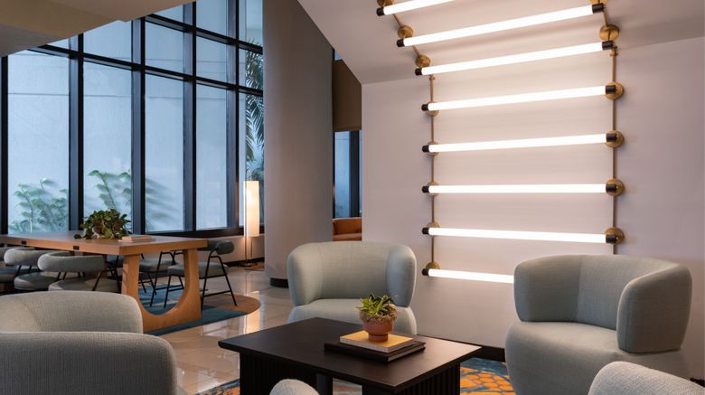 <b>Miami Marriott Biscayne Bay Lobby</b>. Images powered by <a href="https://www.leonardoworldwide.com/" title="Leonardo Worldwide" target="_blank">Leonardo</a>.