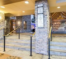 Sawridge Inn Edmonton South Lobby