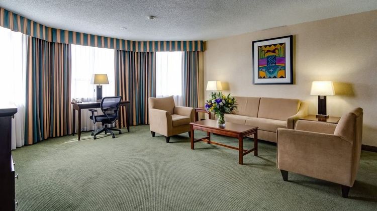Sawridge Inn Edmonton South Suite