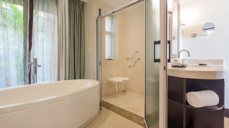 <b>The Westin Turtle Bay Resort & Spa Room</b>. Images powered by <a href="https://www.leonardoworldwide.com/" title="Leonardo Worldwide" target="_blank">Leonardo</a>.
